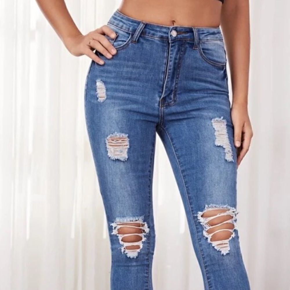 Shein size 6 skinny blue distressed ripped jeans high rise